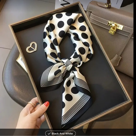 Accessories - NEW SCARVES POLKA DOTS DESING.